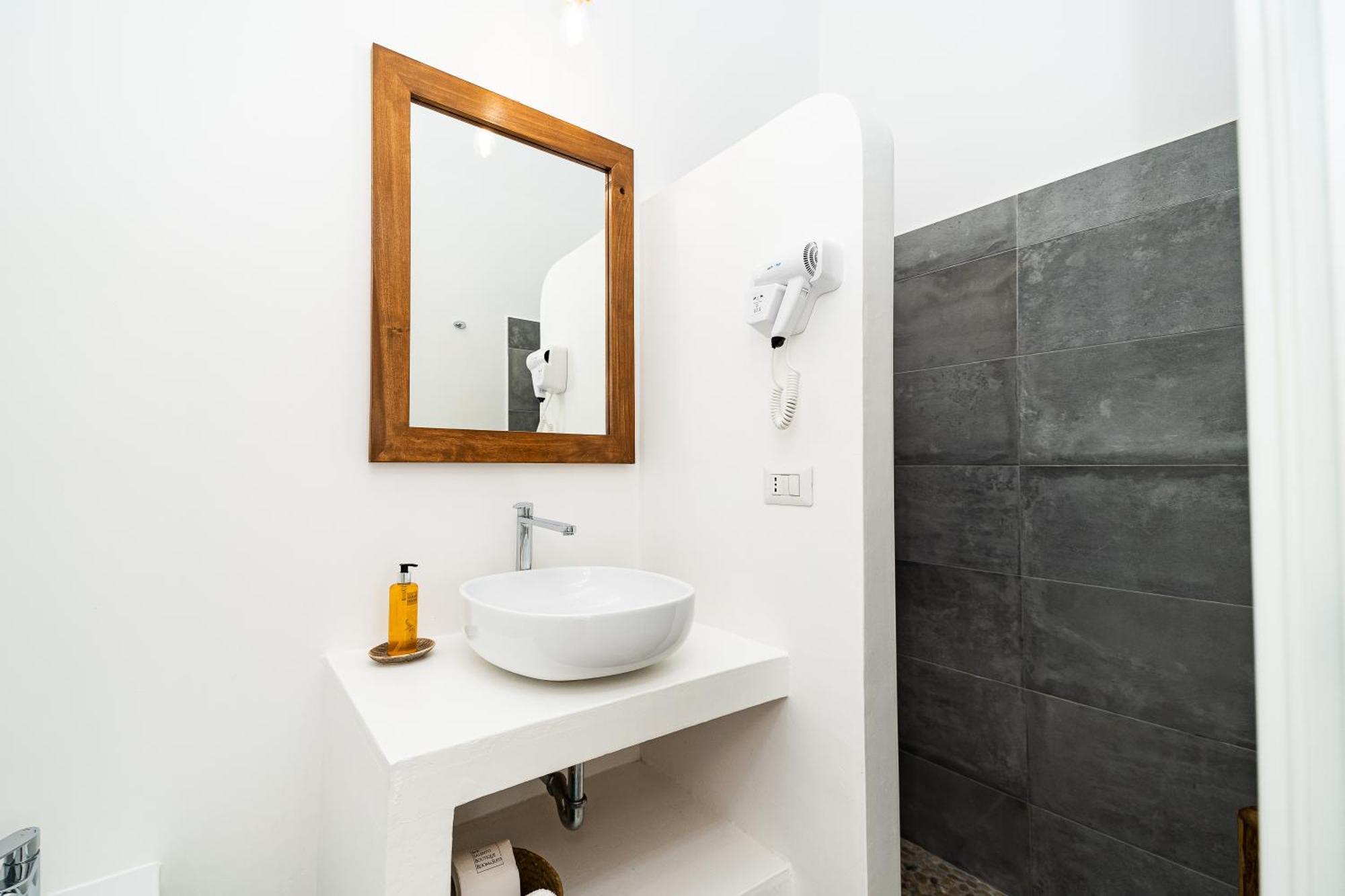 Salento Boutique Room B&B サン・ティジドーロ 部屋 写真