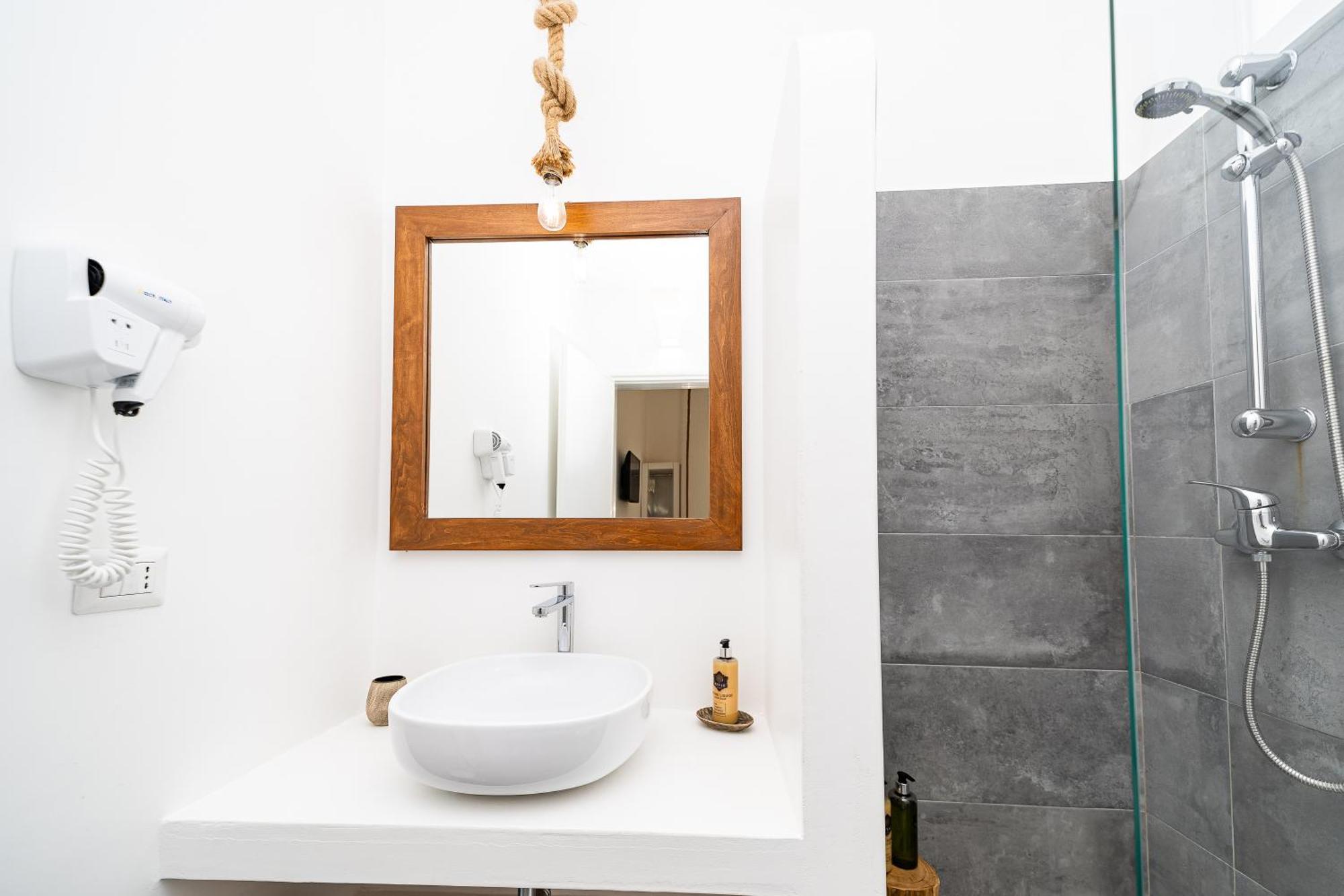 Salento Boutique Room B&B サン・ティジドーロ 部屋 写真